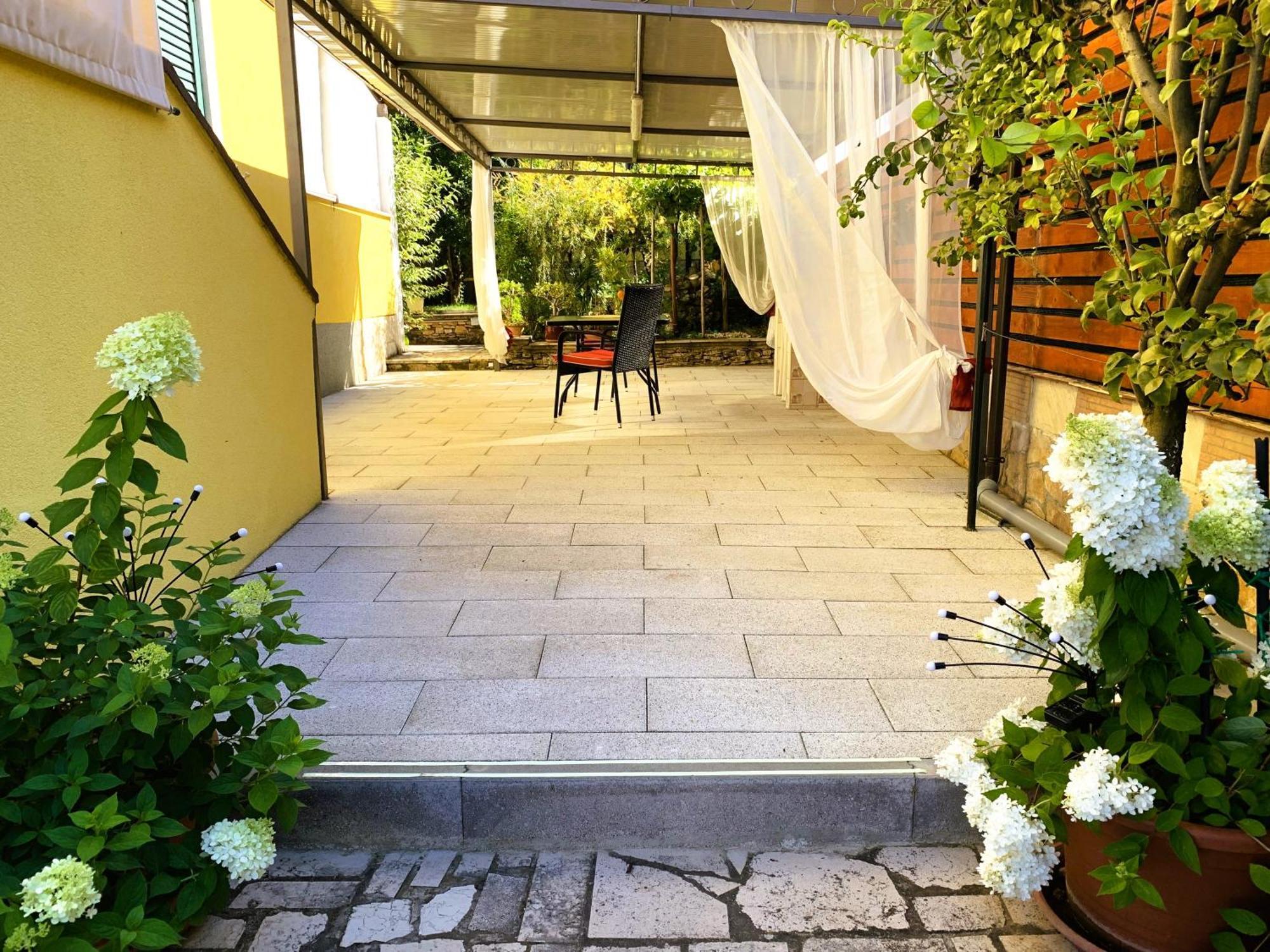 Apartments And Rooms Villa Dea Adults Only ロヴィニ エクステリア 写真