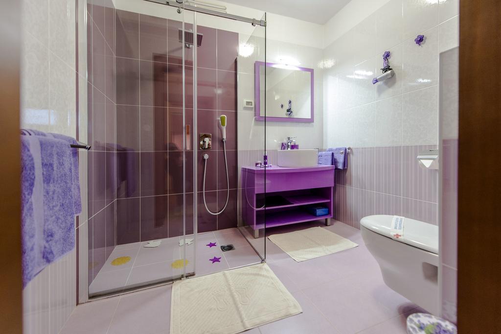 Apartments And Rooms Villa Dea Adults Only ロヴィニ エクステリア 写真