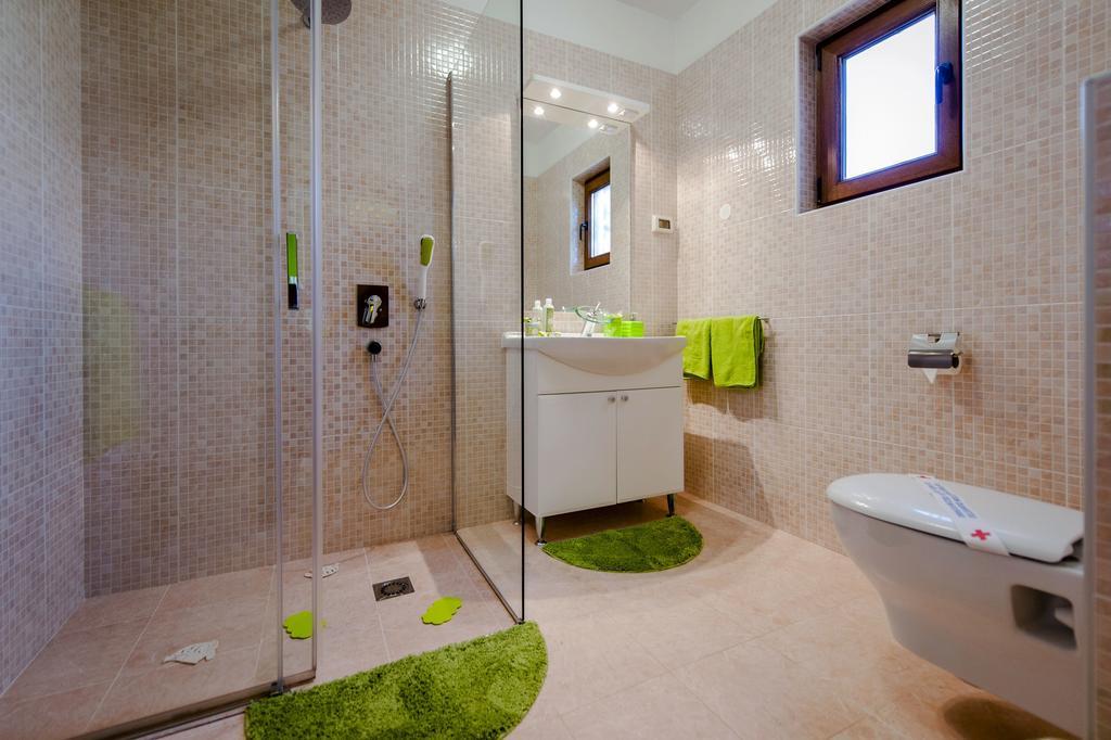 Apartments And Rooms Villa Dea Adults Only ロヴィニ エクステリア 写真