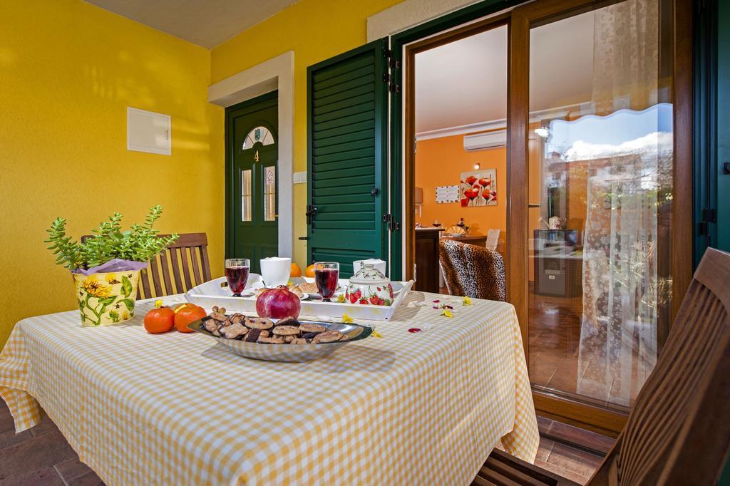 Apartments And Rooms Villa Dea Adults Only ロヴィニ エクステリア 写真