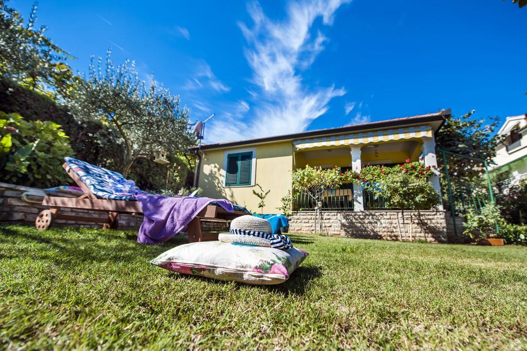 Apartments And Rooms Villa Dea Adults Only ロヴィニ エクステリア 写真