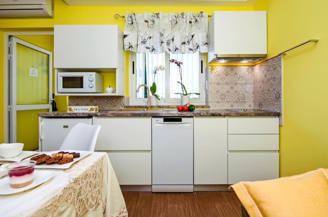 Apartments And Rooms Villa Dea Adults Only ロヴィニ エクステリア 写真