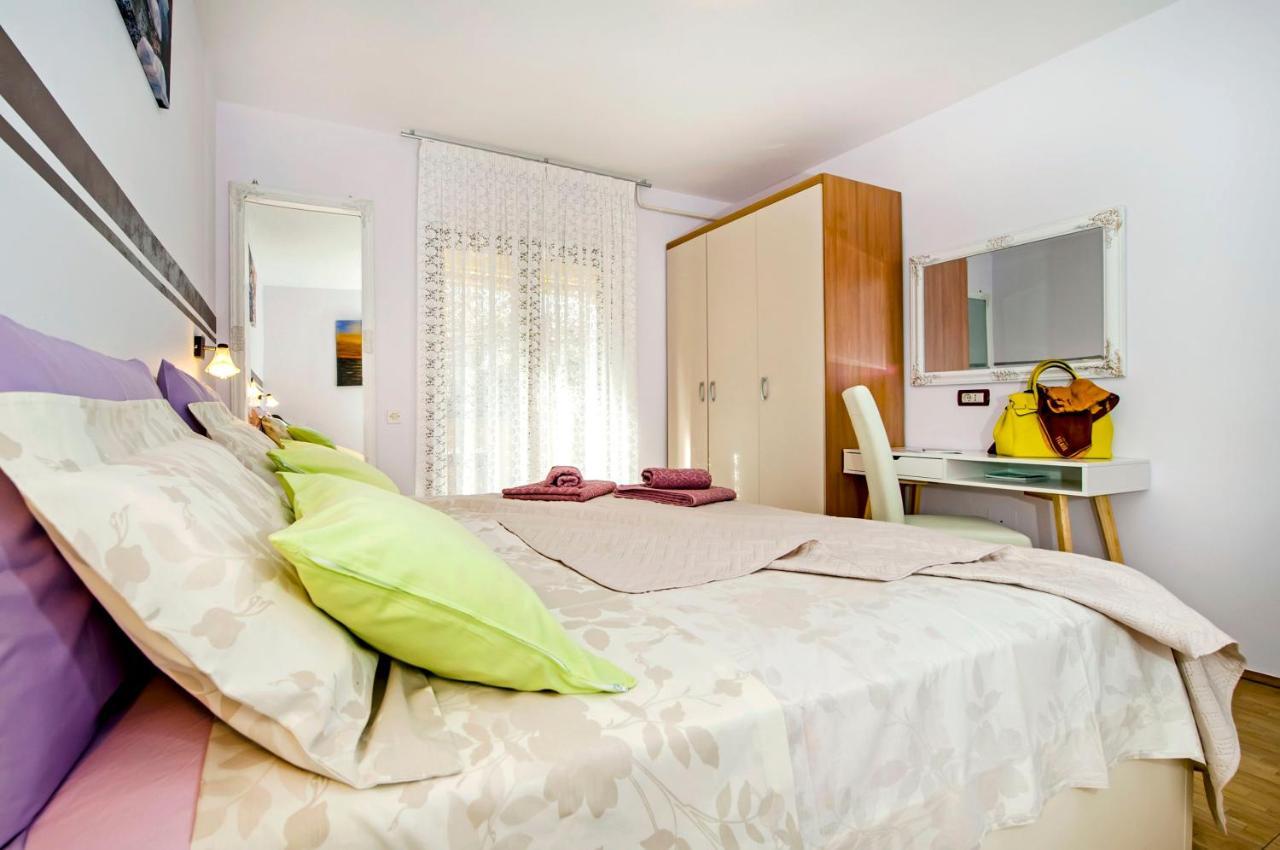 Apartments And Rooms Villa Dea Adults Only ロヴィニ エクステリア 写真